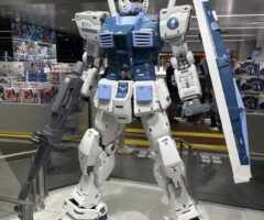 随手拍：广州正佳广场AAAA+高达基地游记